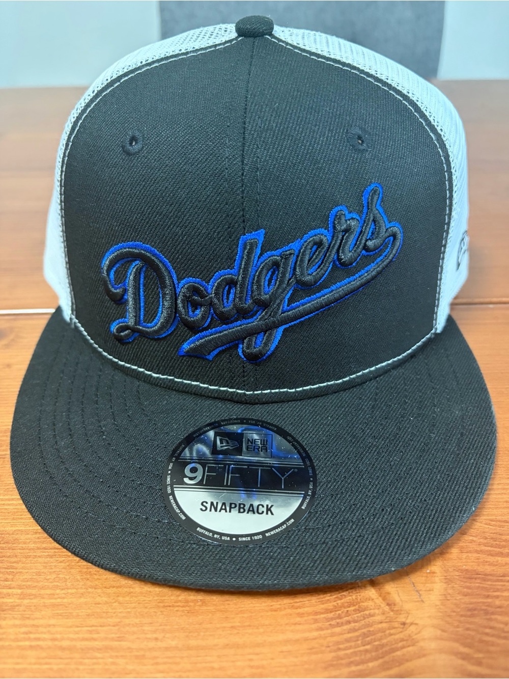 LA Dodgers New Era 9Fifty Adjustable Snap-Back Hat Script Logo.